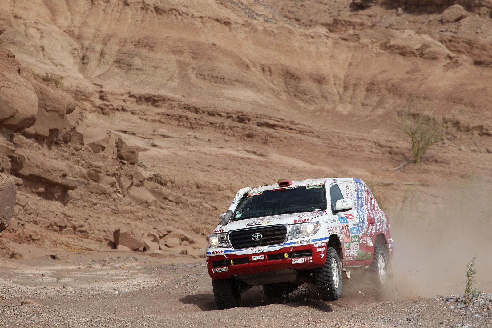 Hiluxes again finish the stage 2nd and 3rd