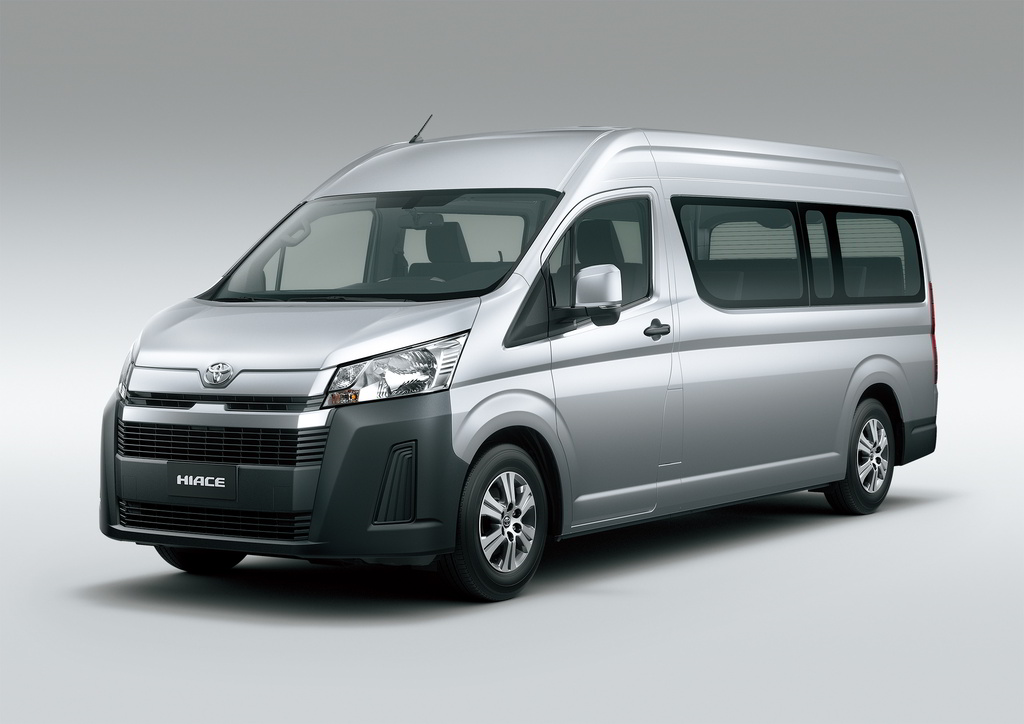 Hiace Commuter Standard Roof 15 seats