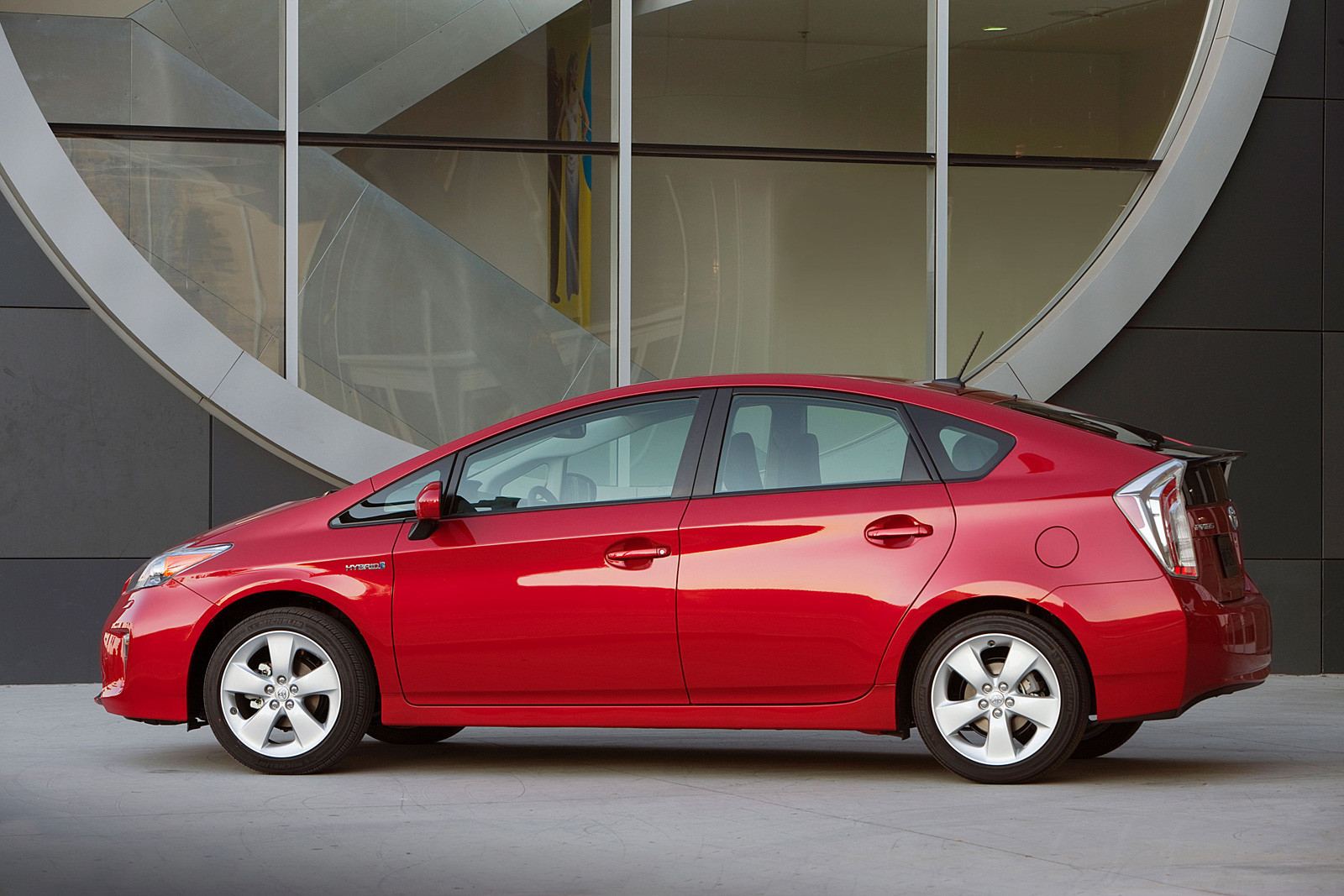 2012_Toyota_Prius_005.jpg