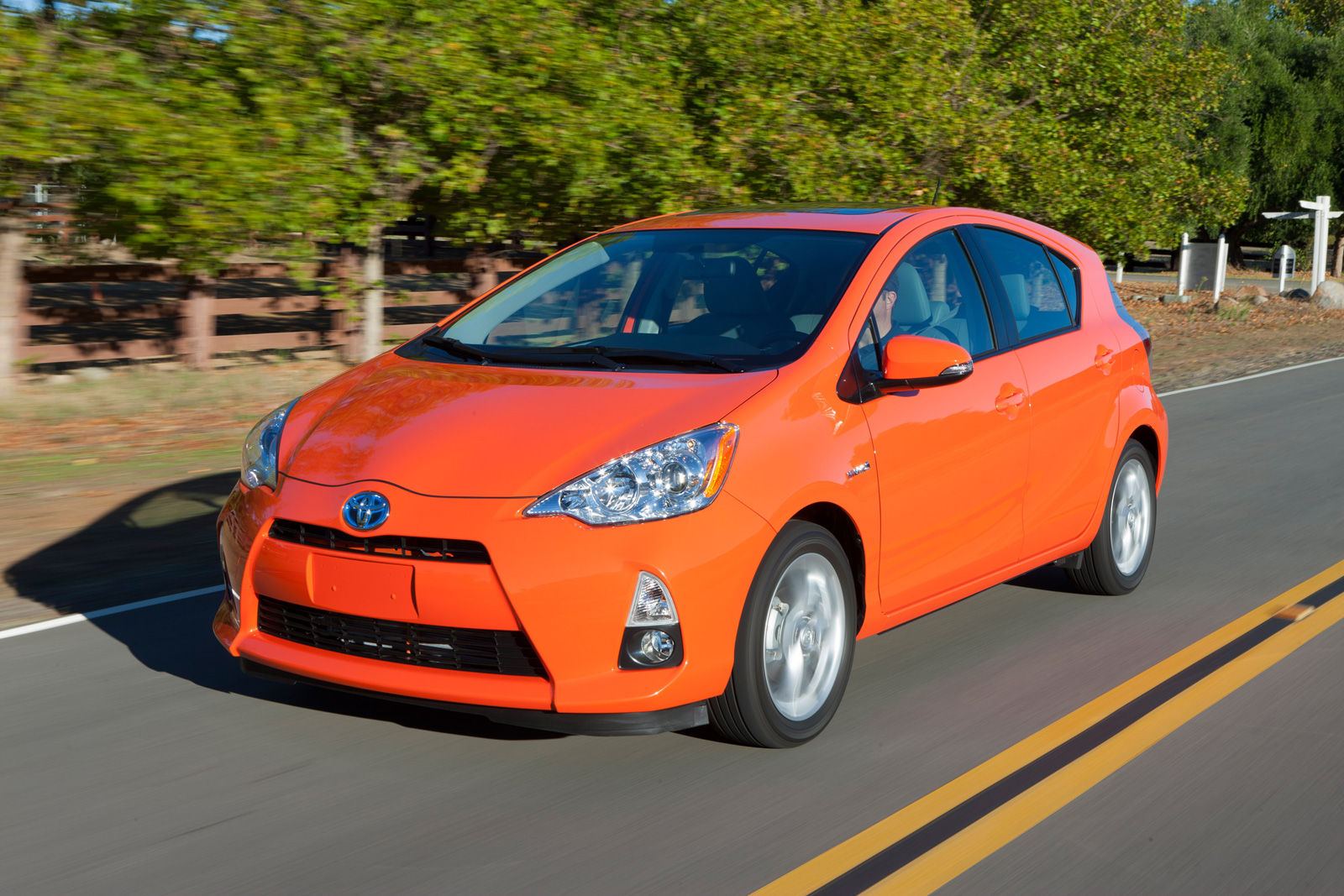 Hybrid cars: No Outlet, Just Gas and Go