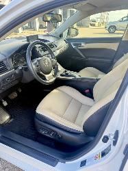 Lexus CT 2015-17.jpg