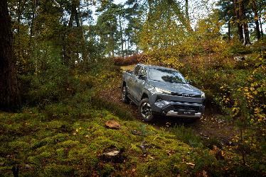 HiluxElecExt7.jpg