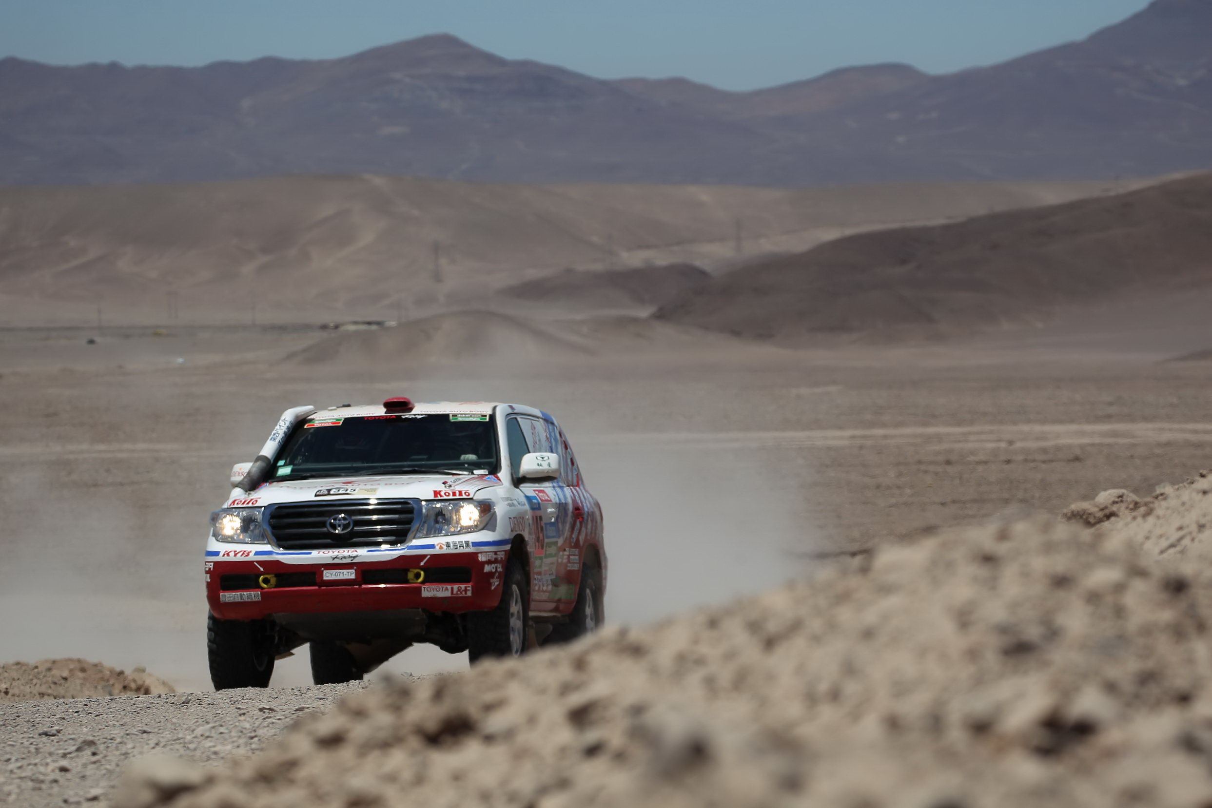 The Hilux driven by Yazeed Alrajhi (#325 Yazeed Racing) Finishes 2nd.