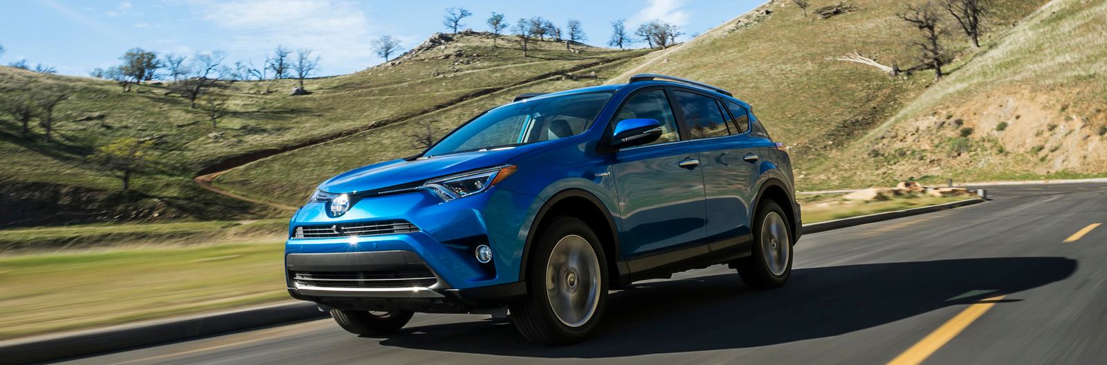 2016-Toyota-RAV4-Hybrid-1.jpg